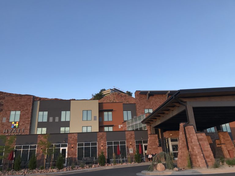 州 - 国家 国民国家は区切られた領土と政府を持っています。